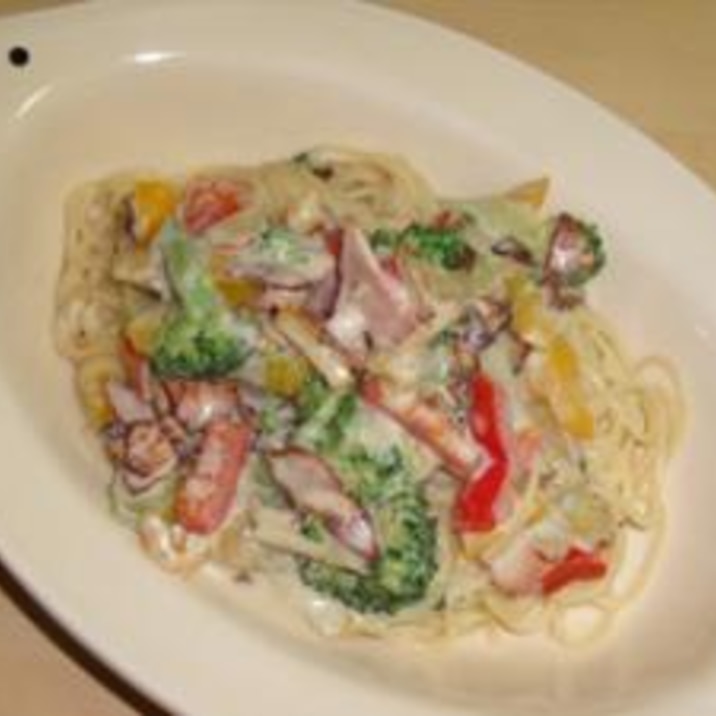 ブロッコリーとパプリカのホワイトソースパスタ レシピ 作り方 By たらこおにぎり Mh弓師 楽天レシピ